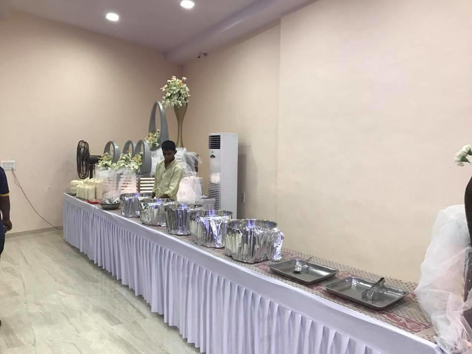 Royale Inn Vapi Exterior foto